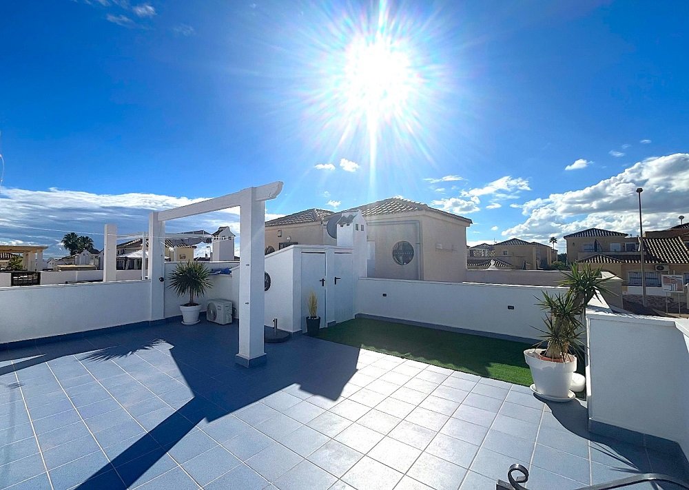 Photo 6 of Semi-detached villa on corner plot with sea views from the solari