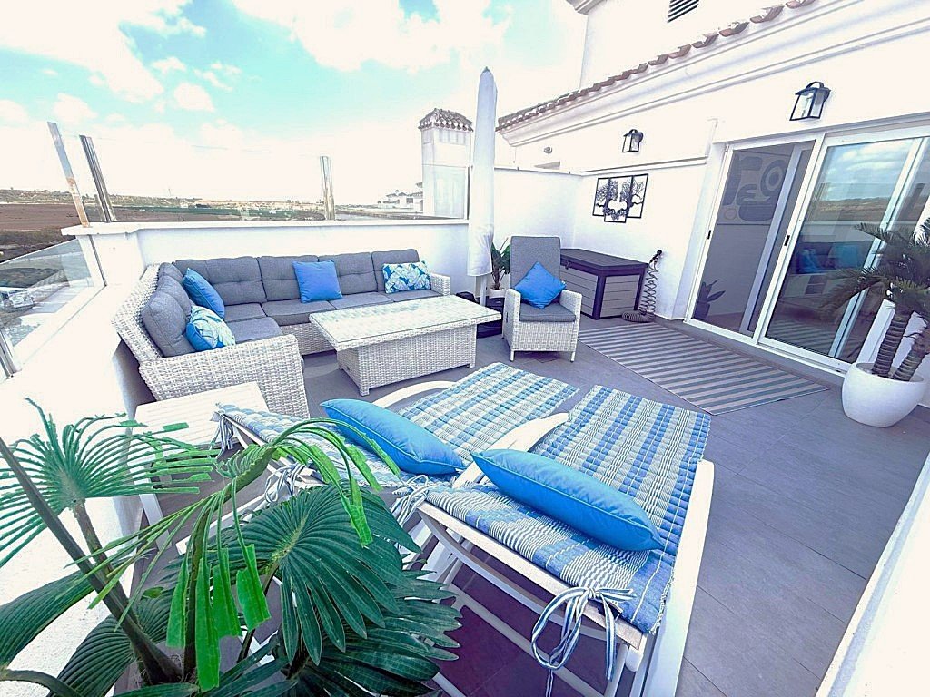 Photo 2 of Spectacular south-facing penthouse overlooking golf resort with 24/7 security!