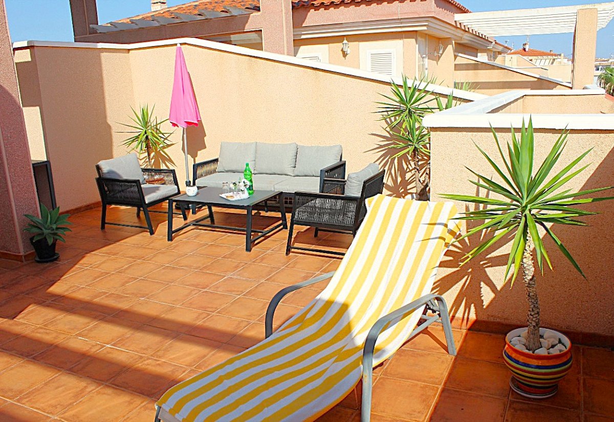 Photo 5 of Apartment with sea views!
