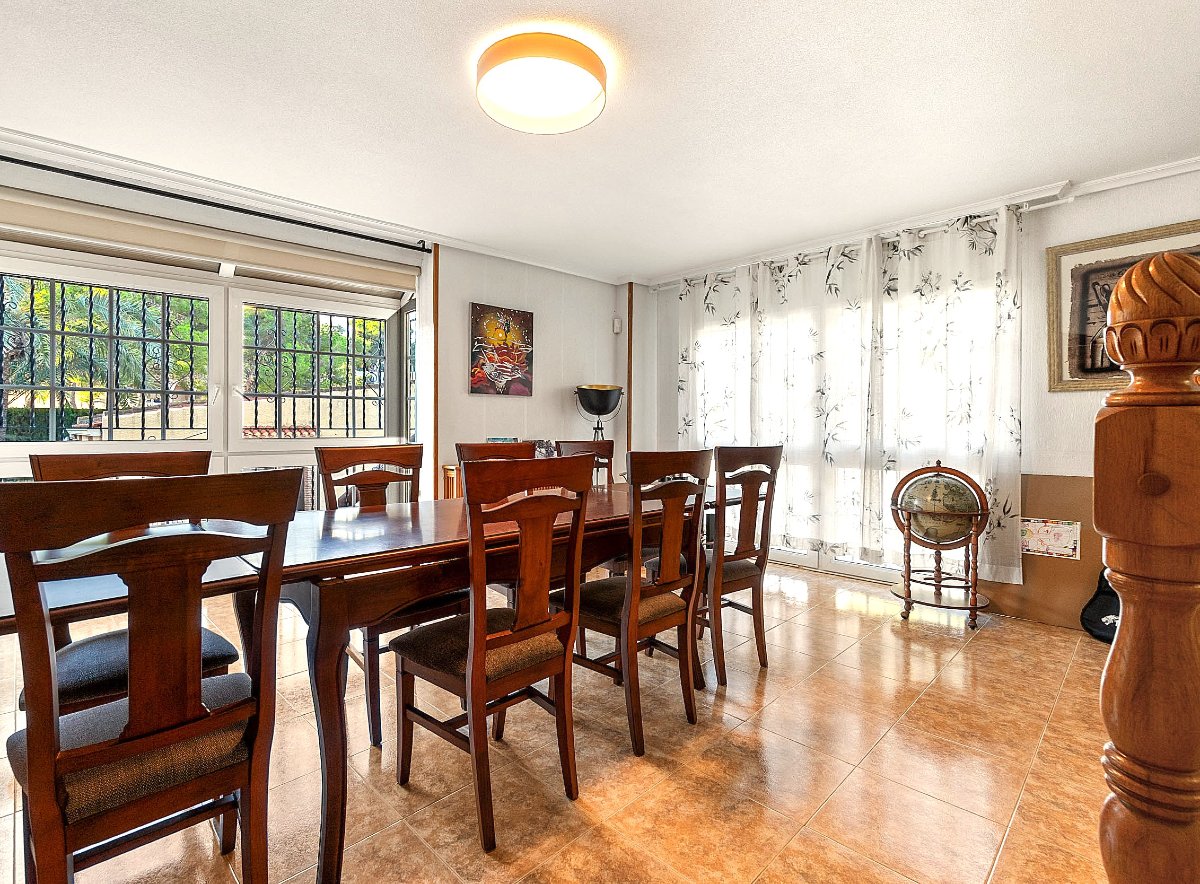 Photo 9 of Villa on large plot with private pool, sauna and Jacuzzi!