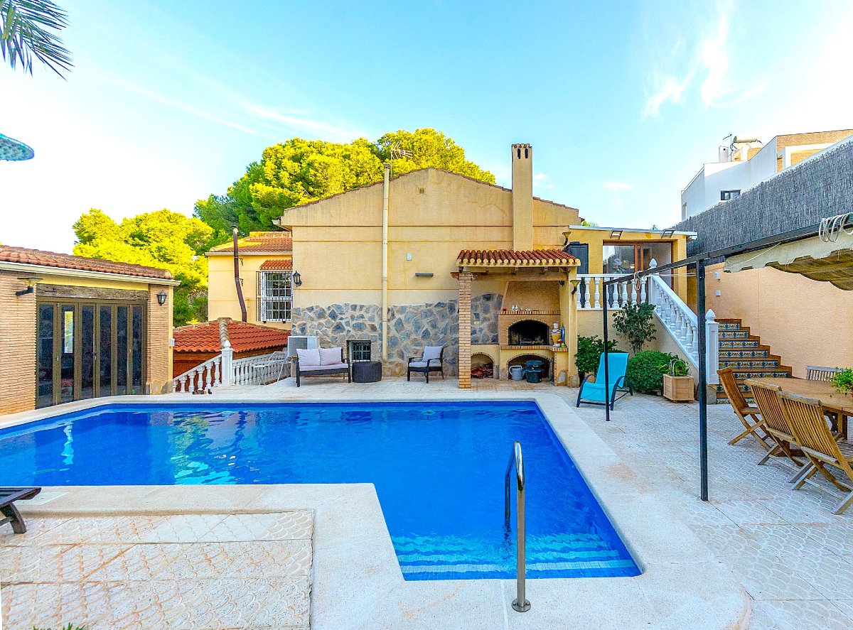 Villa For Sale in Los Altos, Orihuela Costa, Alicante, Spain
