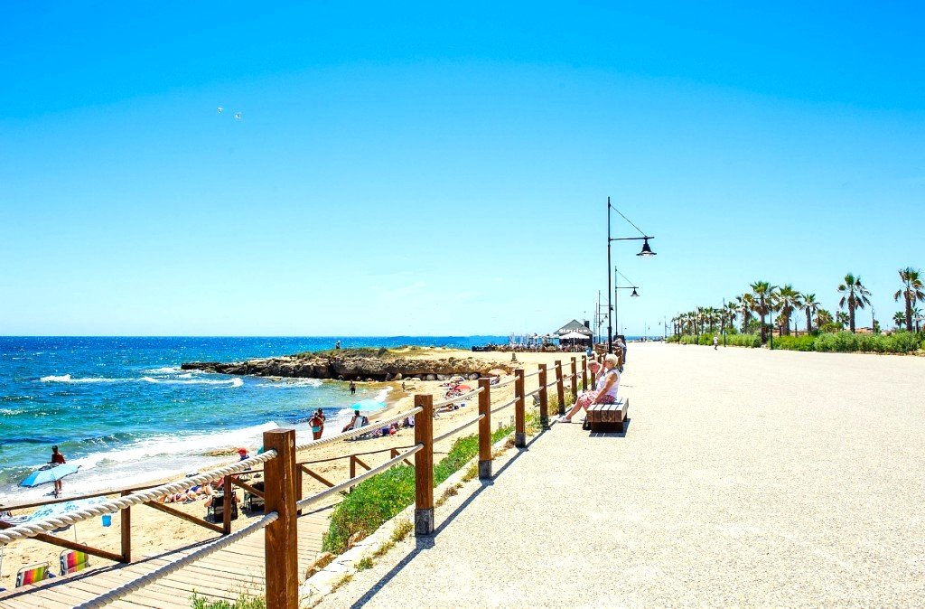 Photo 7 of Penthouse with sea views. Walking distance from beach!