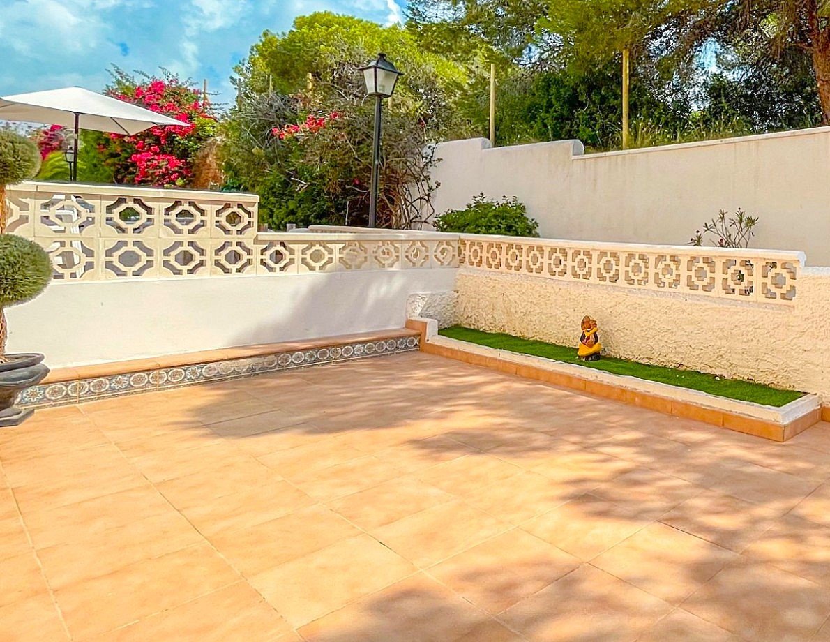 Photo 5 of House with garden 2 minutes walk from beach!