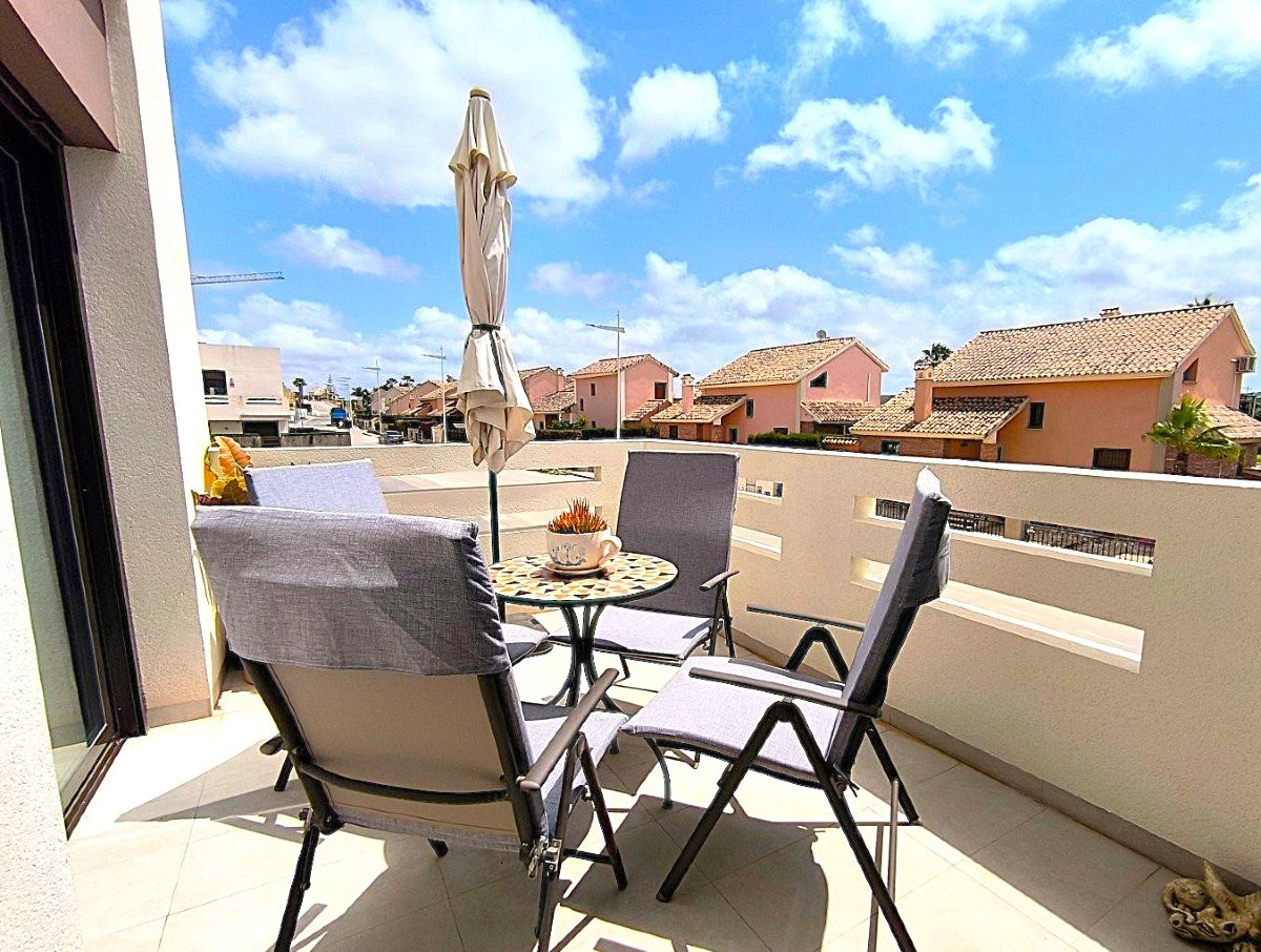 Photo 6 of Penthouse with front and rear terraces AND a rooftop solarium!