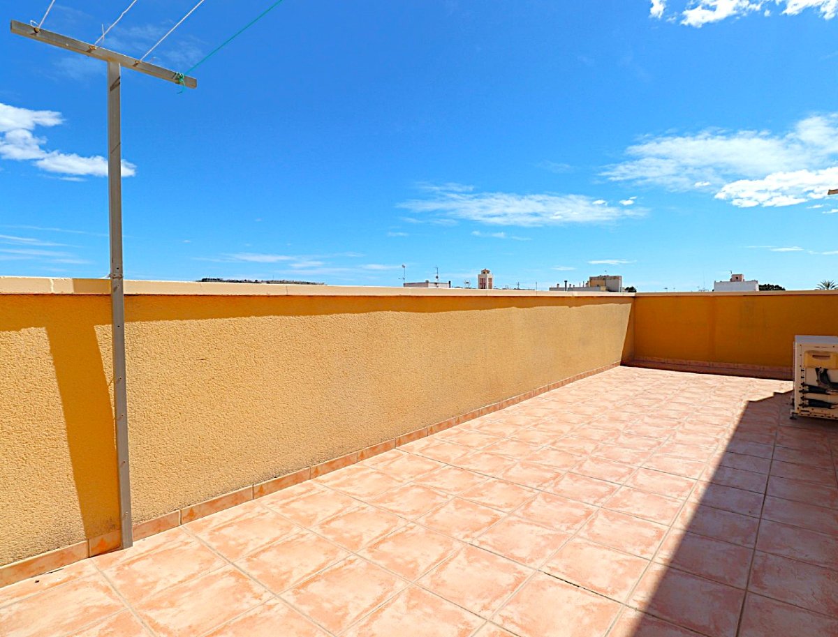 Photo 5 of Modern apartment at exceptionally low price!