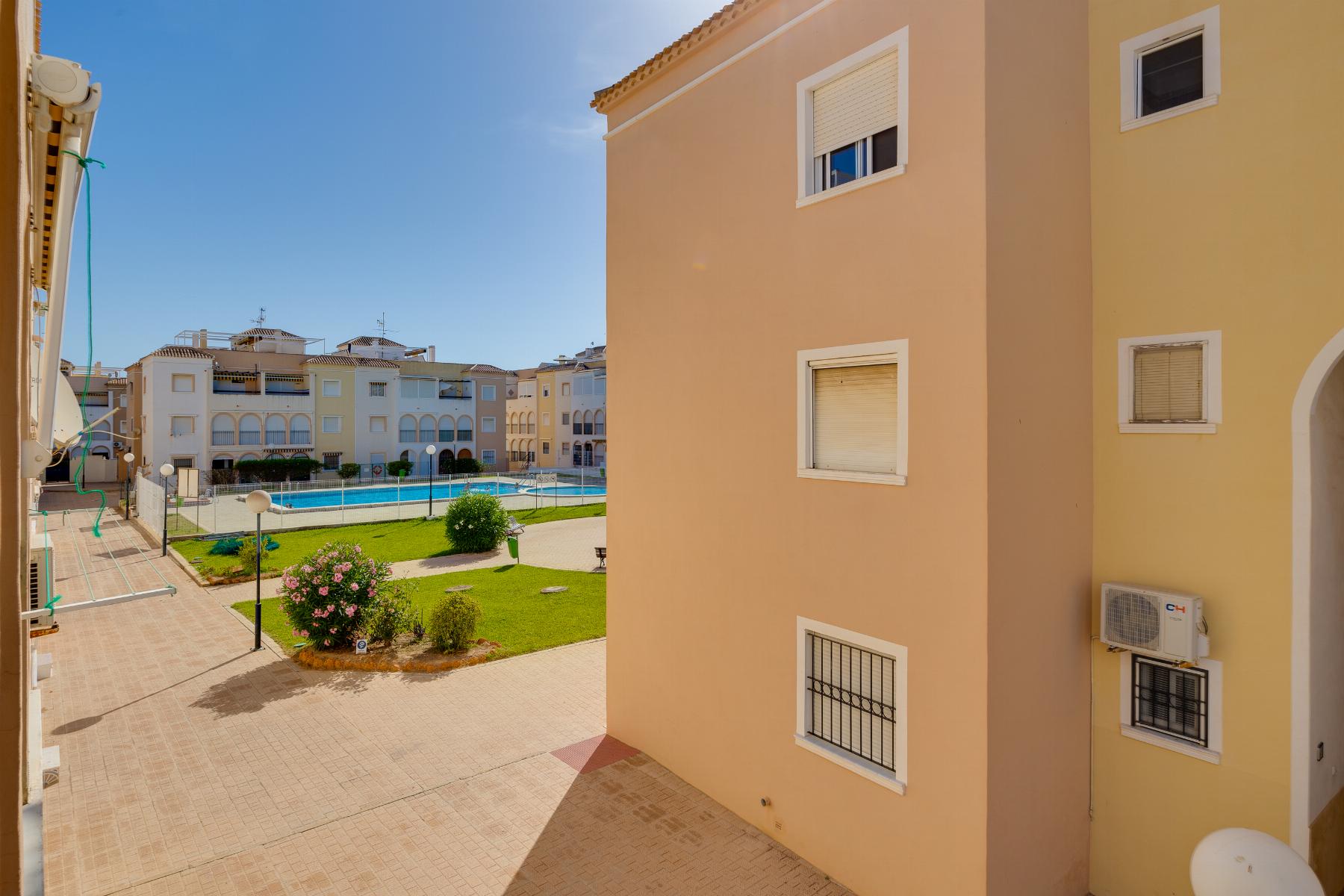 Photo 9 of Bungalow in Torrevieja