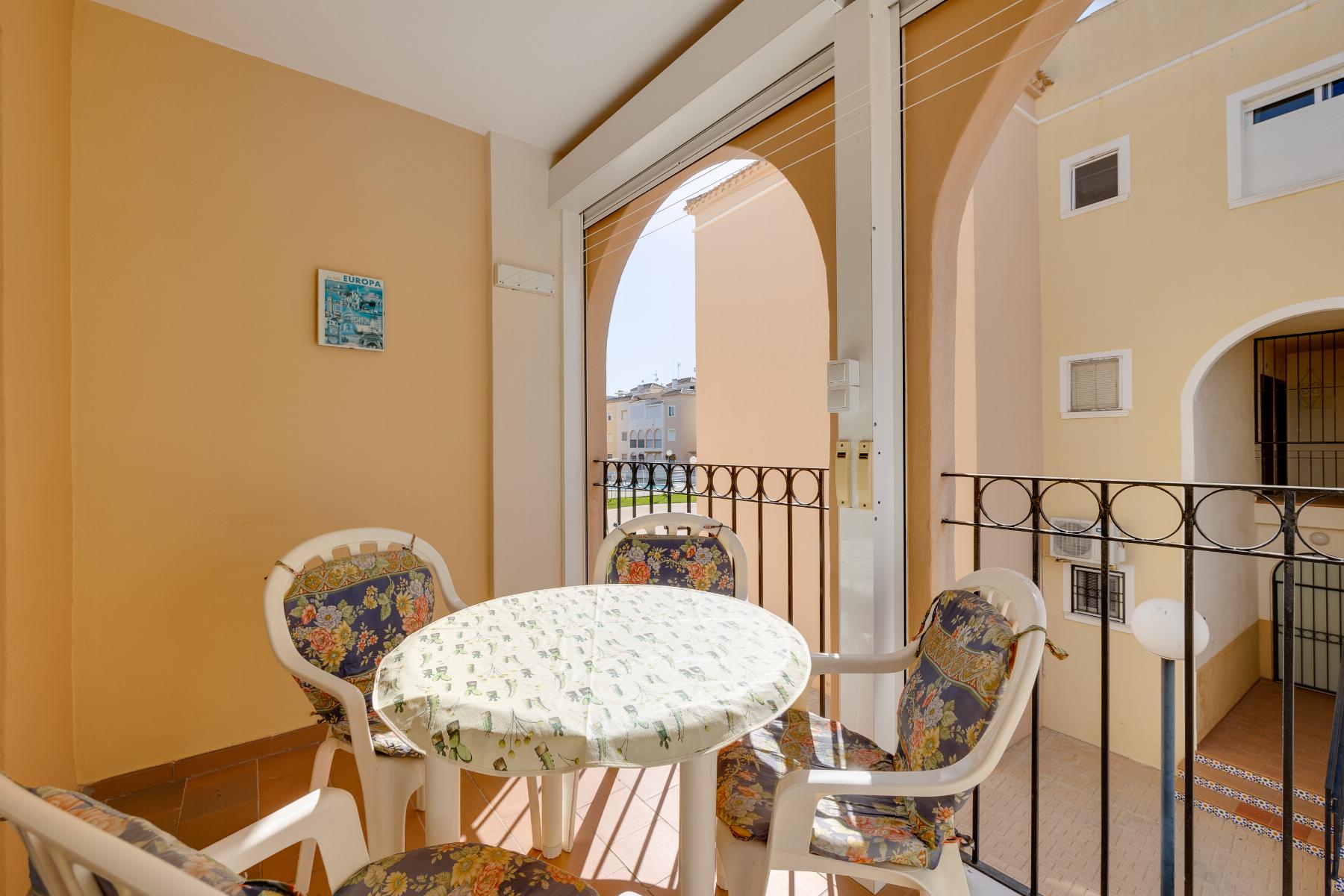 Photo 6 of Bungalow in Torrevieja