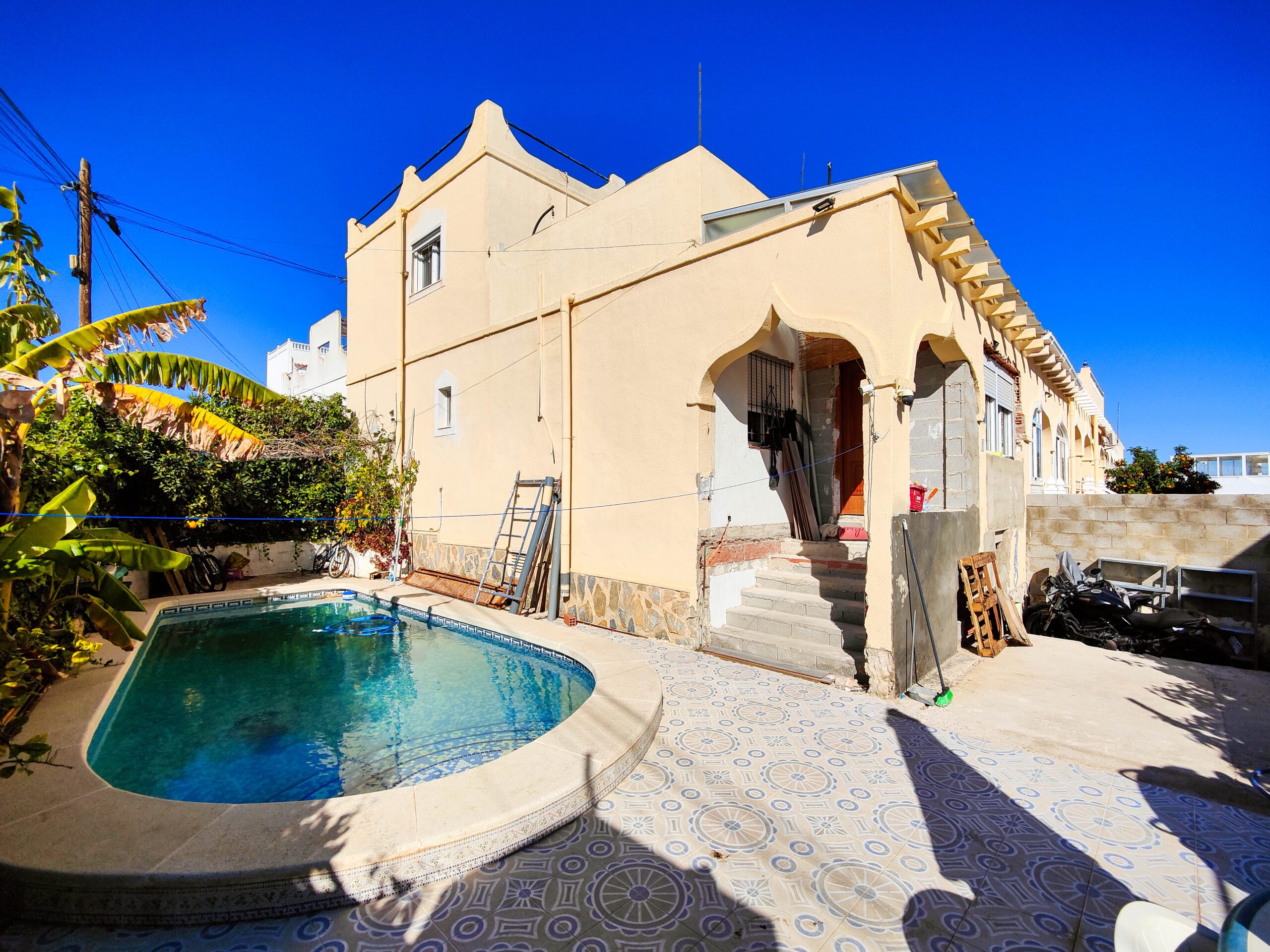 Town House For Sale in San Miguel de Salinas, Alicante, Spain