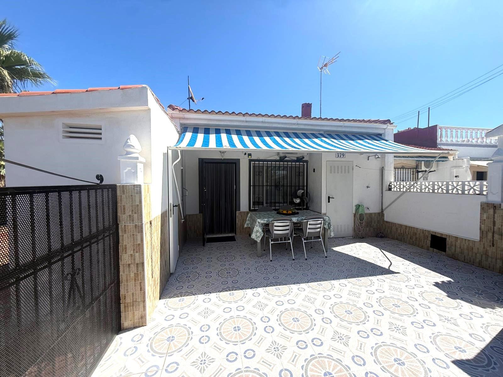 Photo 2 of Bungalow in Torrevieja