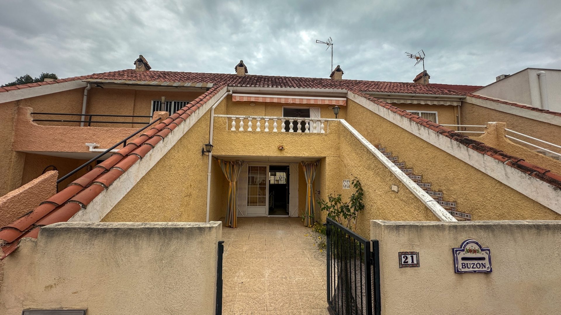 Town House For Sale in Villamartín, Alicante, Spain