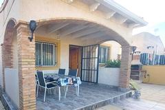 Detached villa with views of the sea and "Sleeping Lion" mountain!