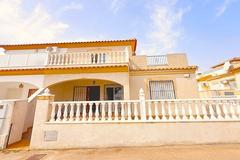 House with solarium between Villamartin and La Zenia beach! 