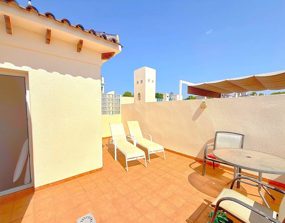 Photo 5 of House with front and rear gardens and open views!
