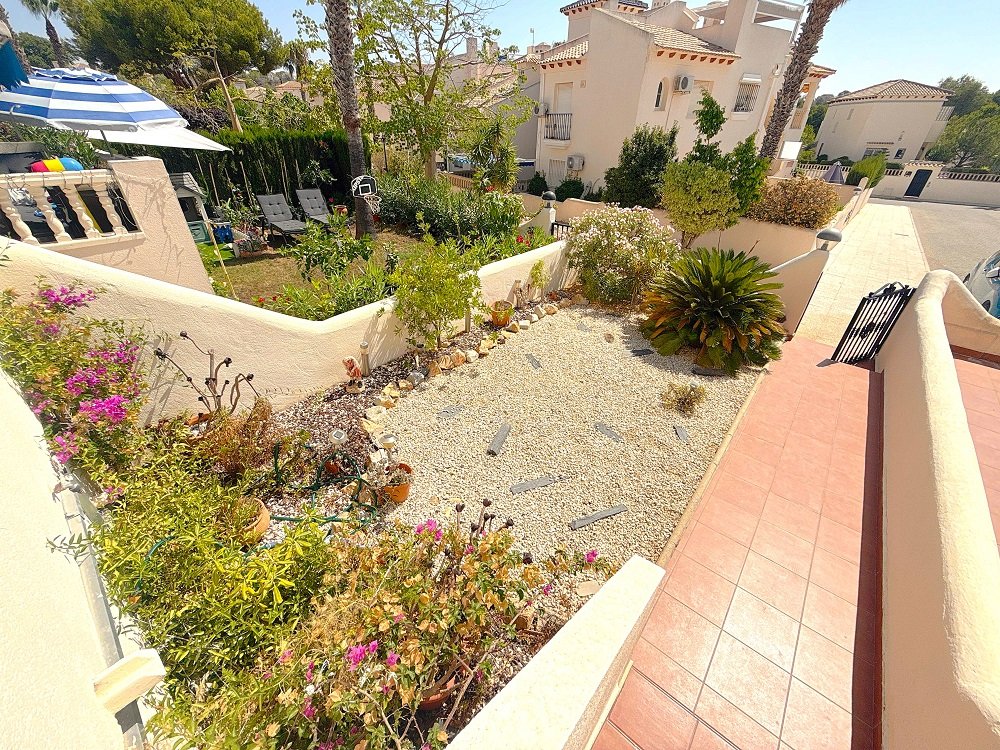 Photo 6 of House with front and rear gardens and open views!