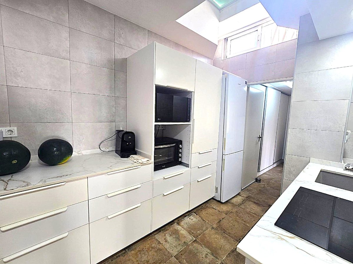 Photo 9 of House with solarium and large garden close to beaches!