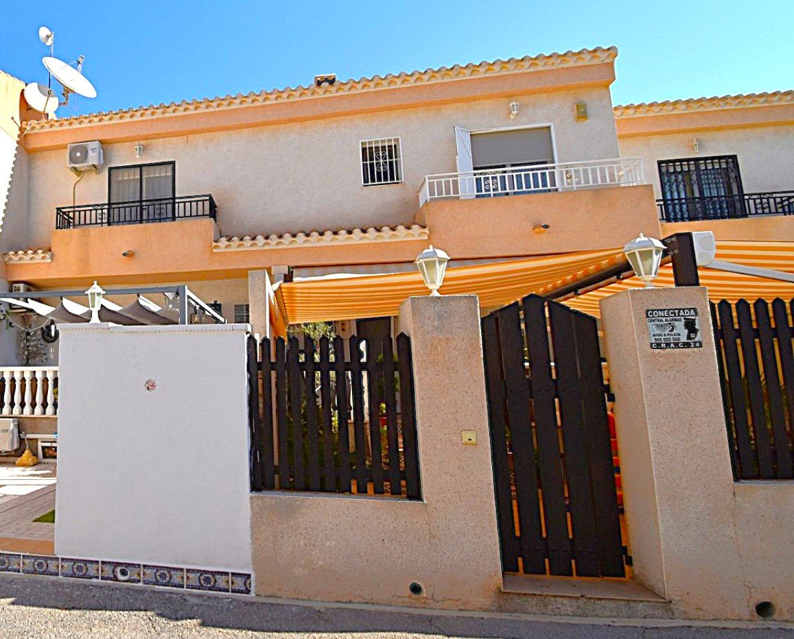 Photo 4 of Townhouse and additional accommodation with separate access!