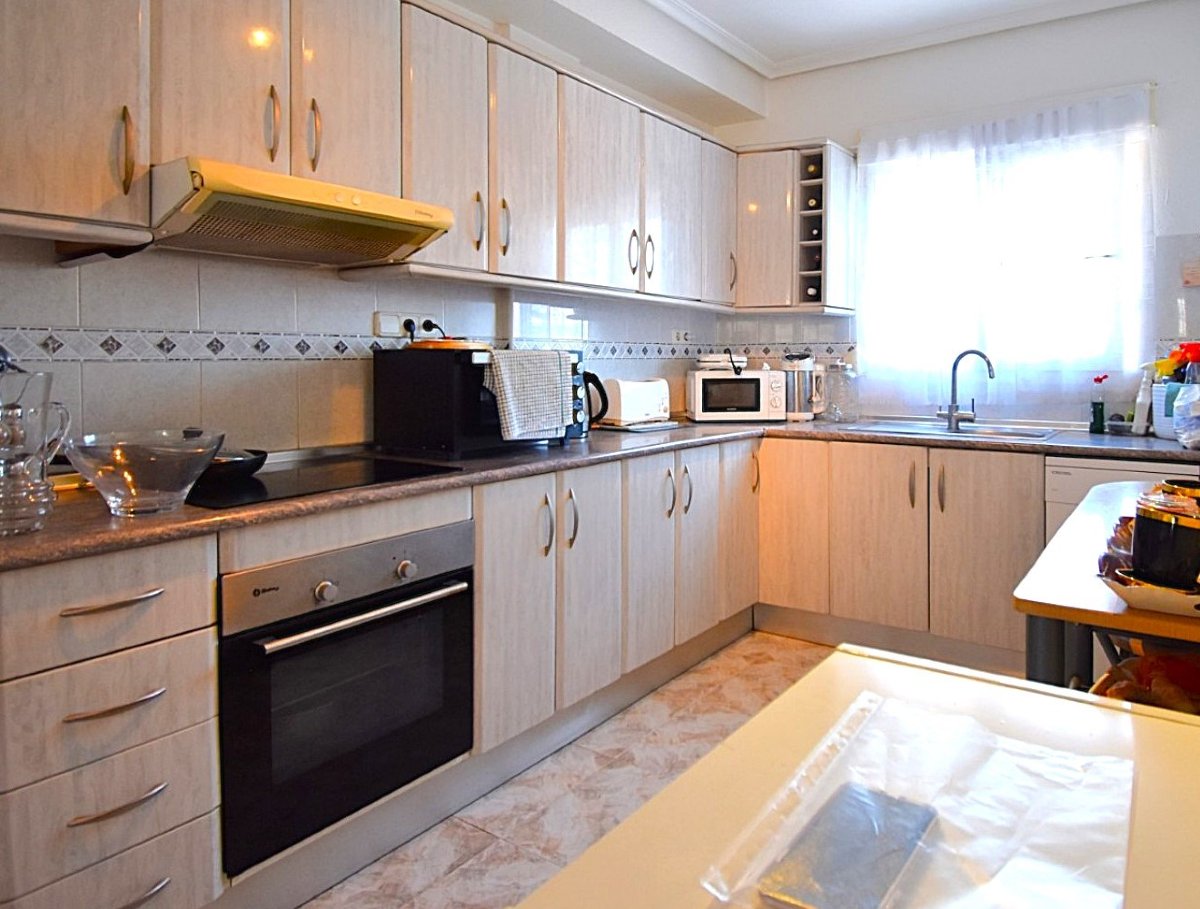Photo 8 of Townhouse and additional accommodation with separate access!