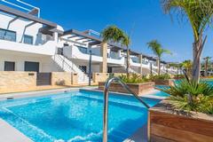 3-bed Town House for sale in Alicante, Alicante, Spain