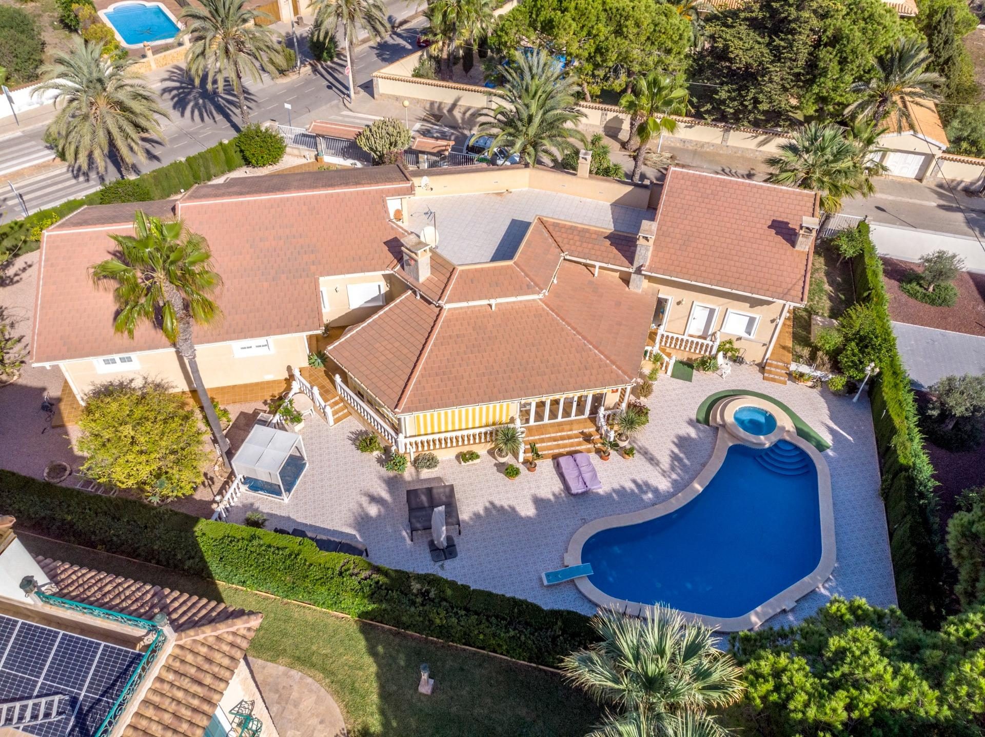 Photo 2 of Villa in Cabo Roig