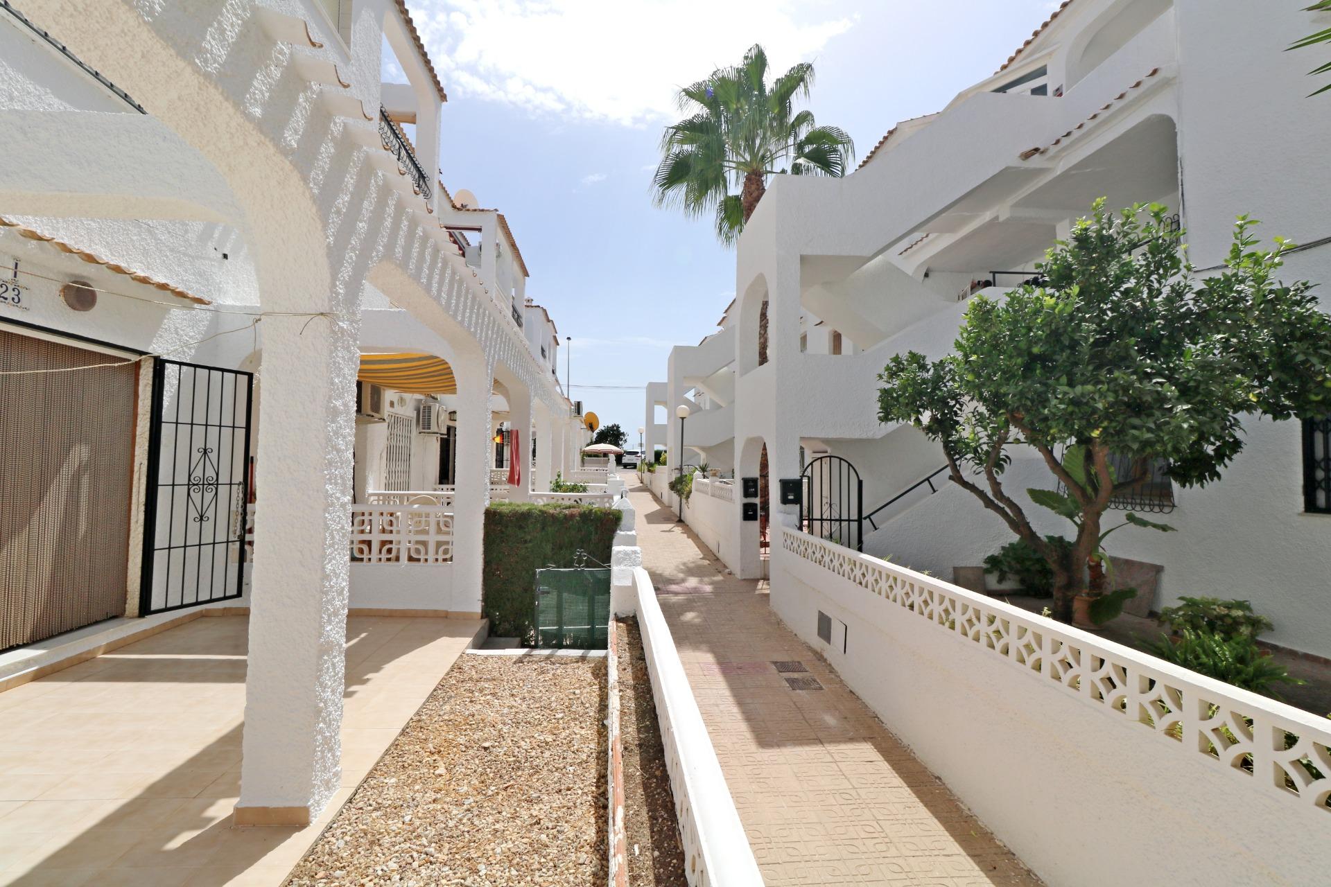 Photo 3 of Bungalow in Torrevieja