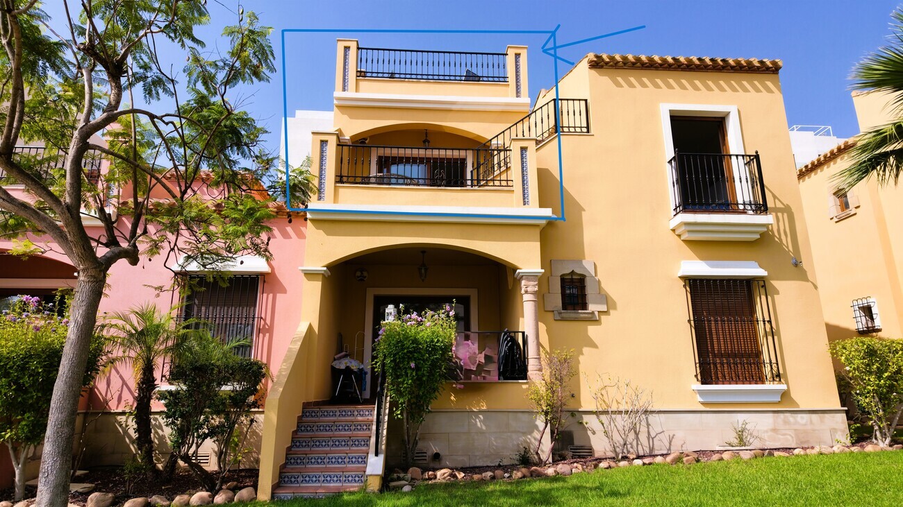 Apartment For Sale in Villamartín, Alicante, Spain