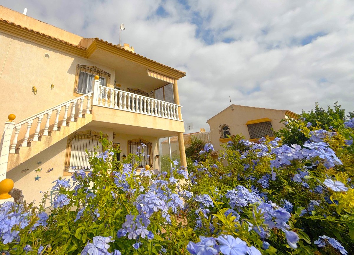 Apartment For Sale in Cabo Roig, Orihuela Costa, Alicante, Spain