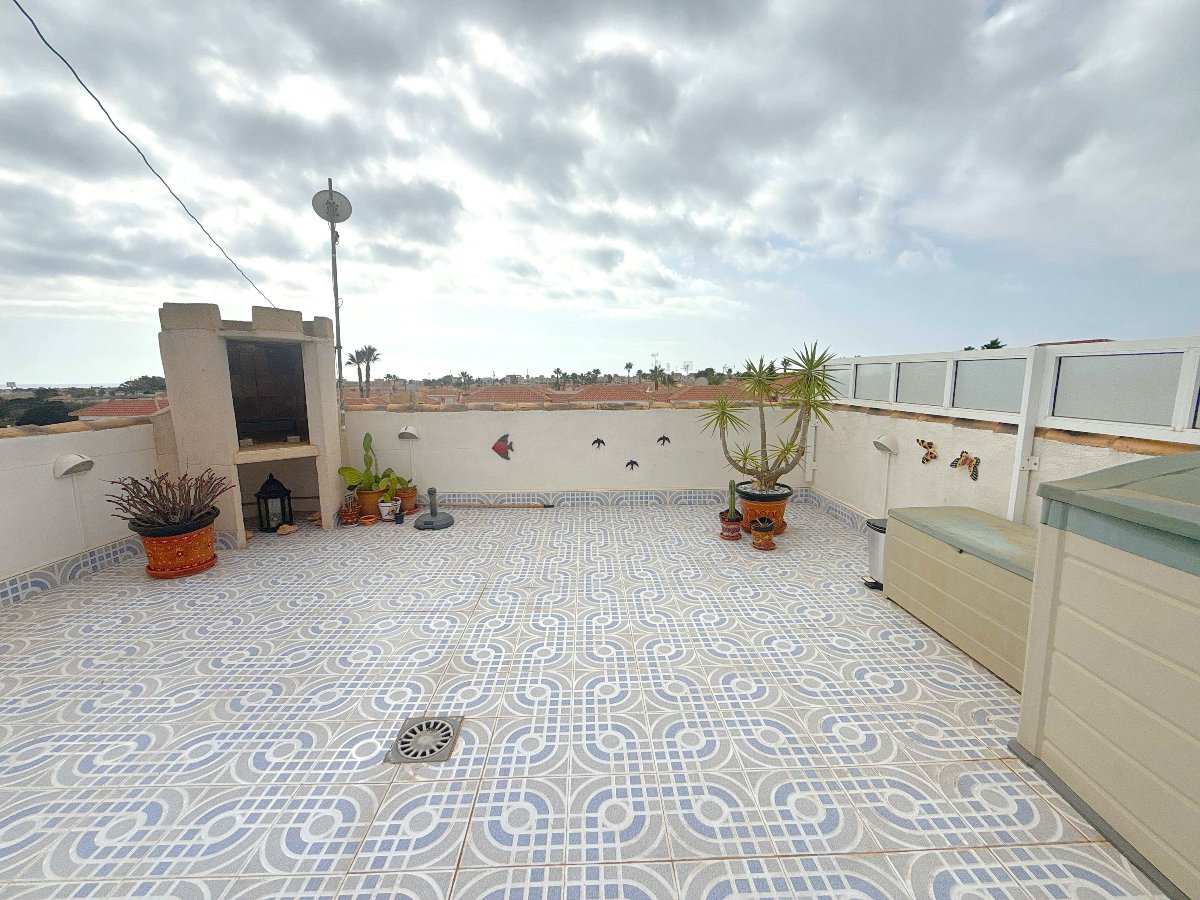 Photo 8 of Superb modern apartment with rooftop solarium and open views!