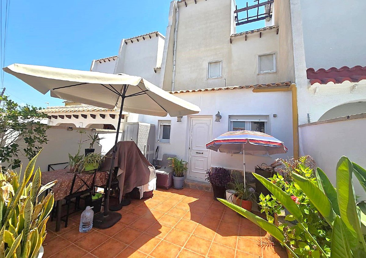 Photo 8 of Sea views and garage. Walking distance from beach!