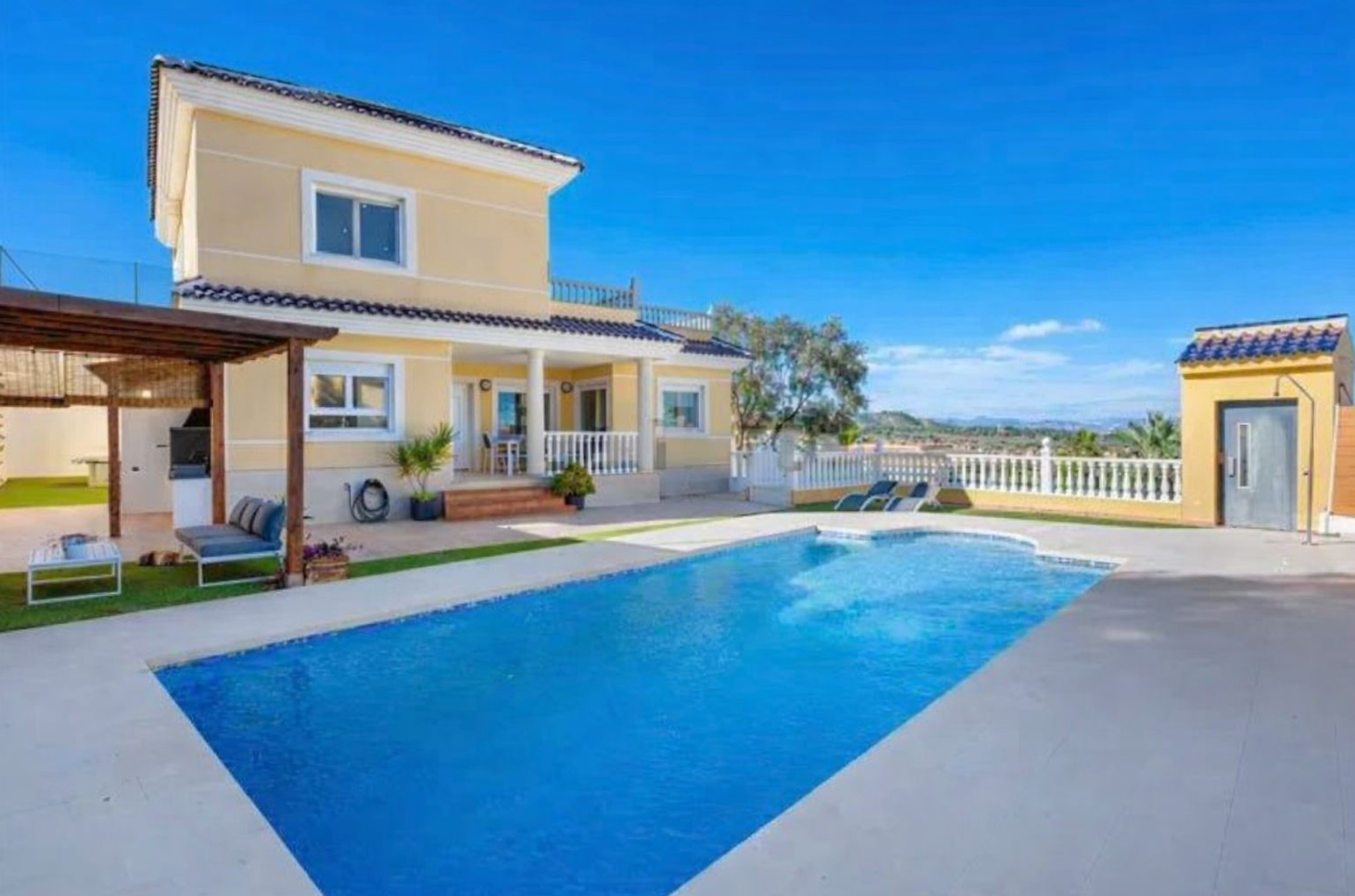 Villa For Sale in San Miguel de Salinas, Alicante, Spain