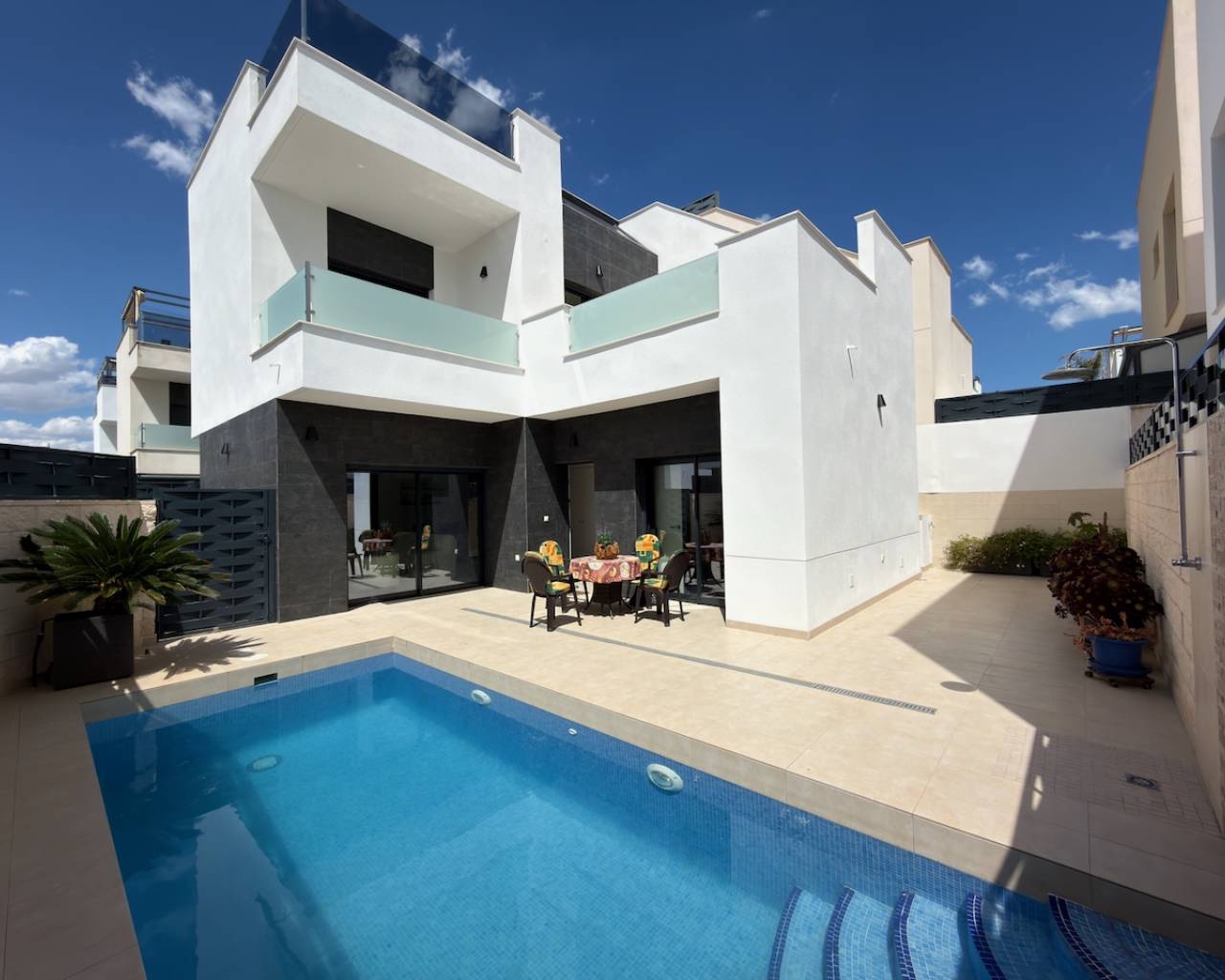 Villa For Sale in Benijofar, Alicante, Spain