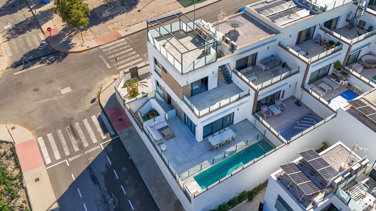 Villa For Sale in Benijofar, Alicante, Spain