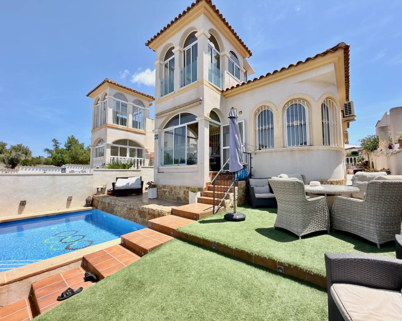 Villa For Sale in Benijofar, Alicante, Spain