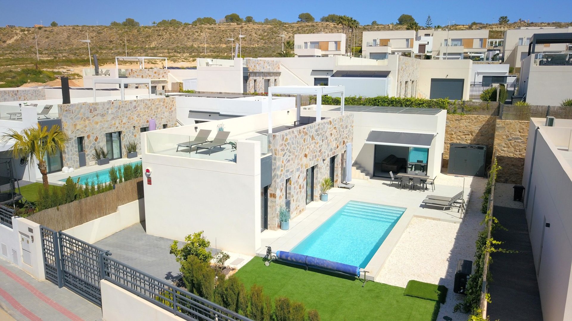 Detached Villa For Sale in Algorfa, Alicante, Spain