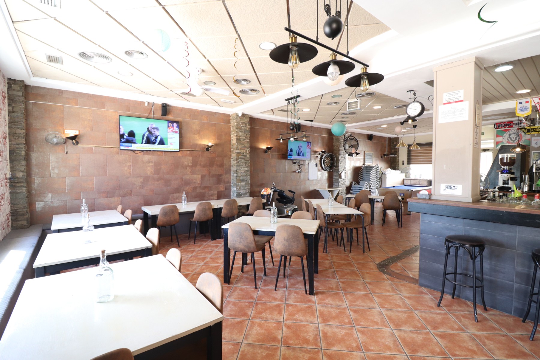 Photo 3 of Commercial (Leasehold) in Formentera del Segura