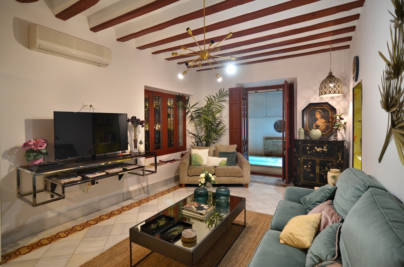 8-bed Hotel or Bed and Breakfast for sale in Mula, Murcia, Spain