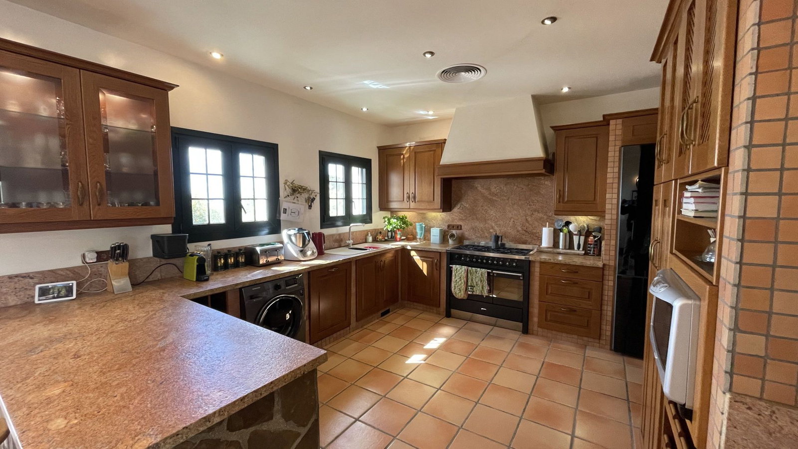 Photo 8 of Property in Antequera