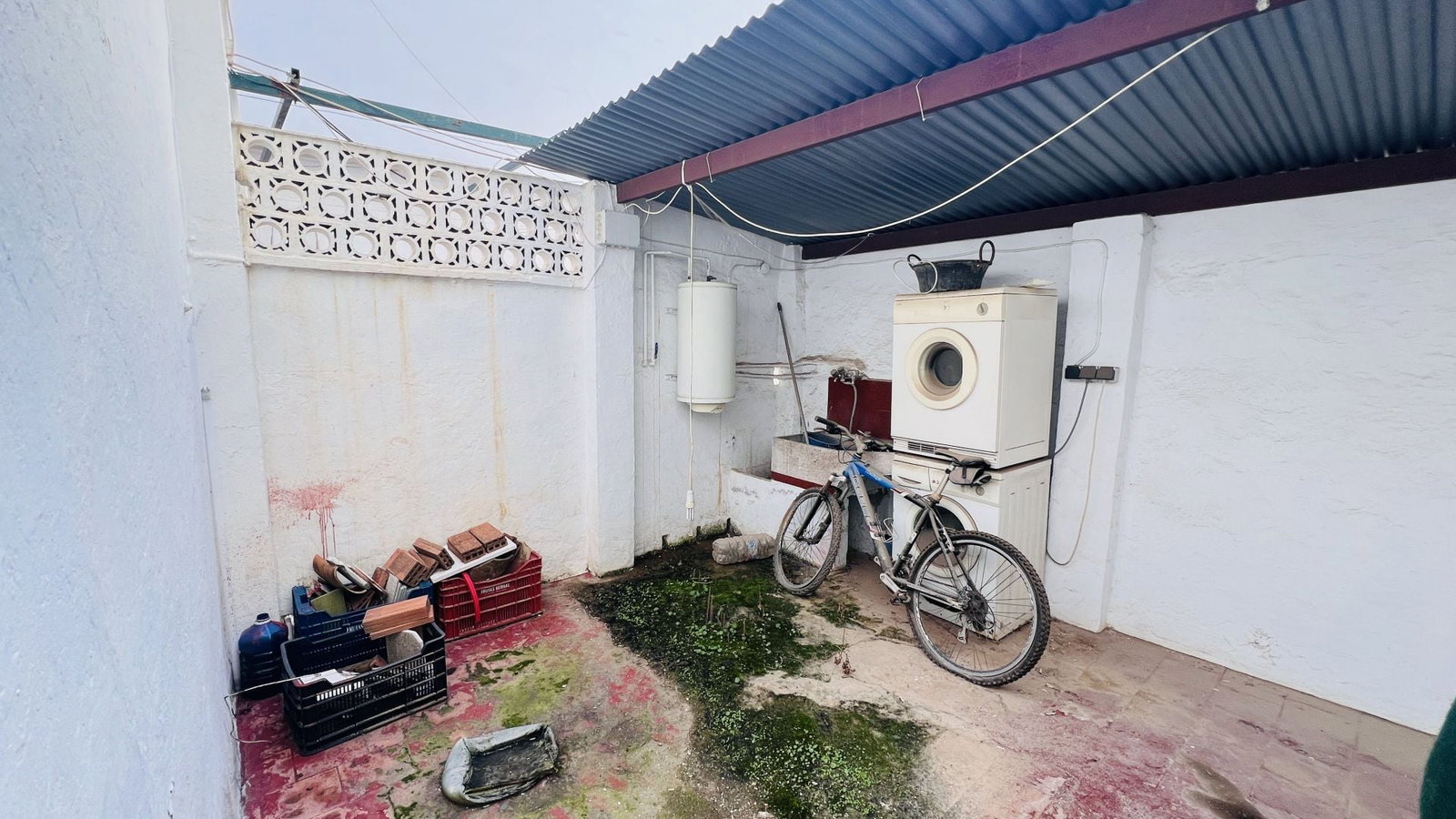 Photo 4 of Property in Coin