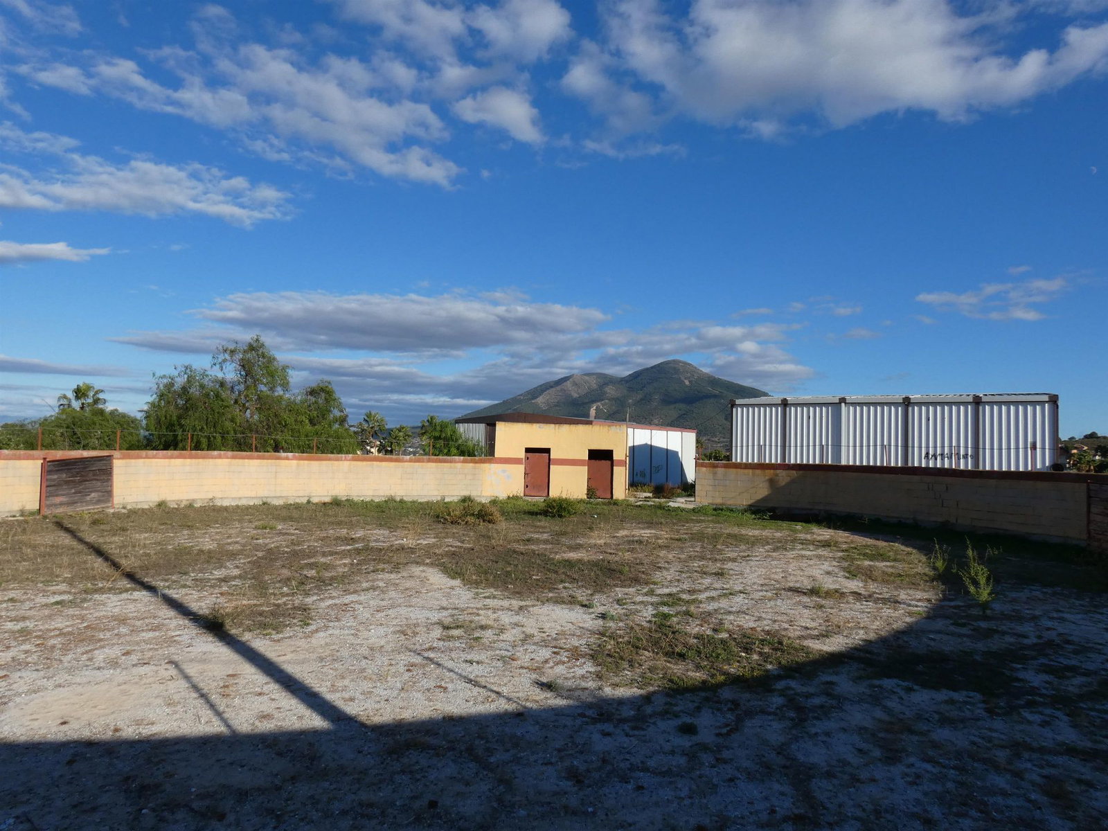Photo 4 of Property in Coin