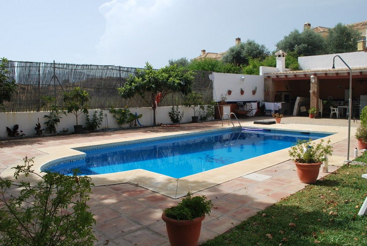 Photo 2 of Property in Las Lagunas De Mijas