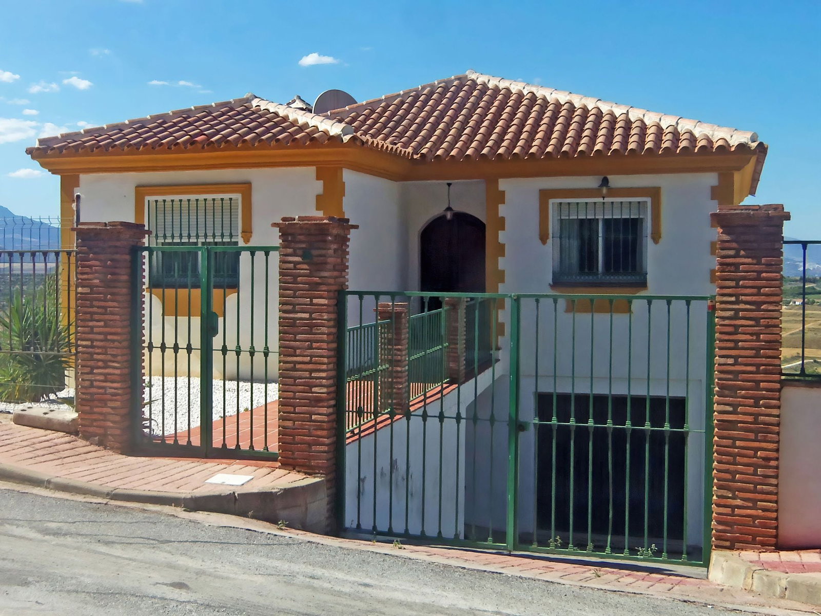 6-bed for sale in Coín, Provincia de Málaga, Spain