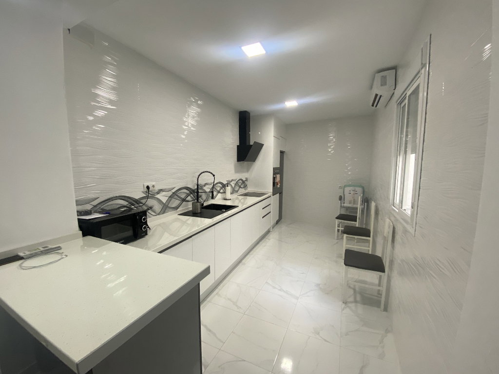 Photo 2 of Property in Olvera
