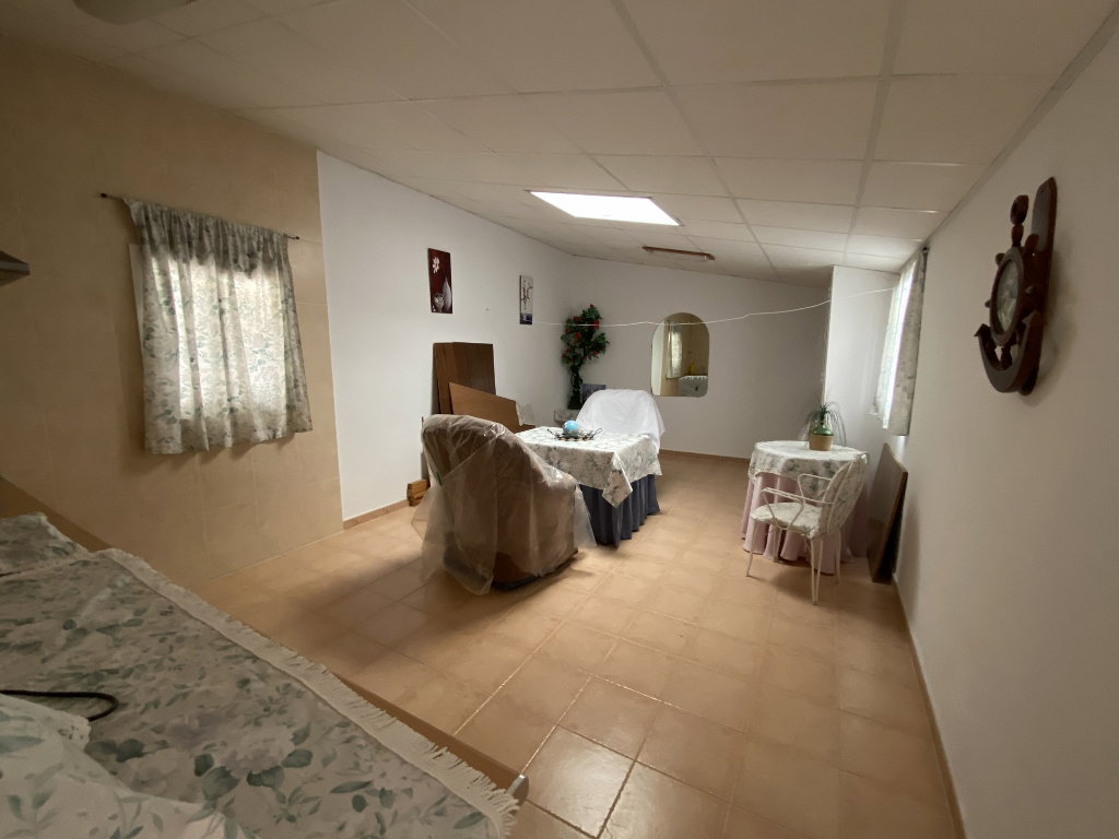 Photo 7 of Property in Olvera