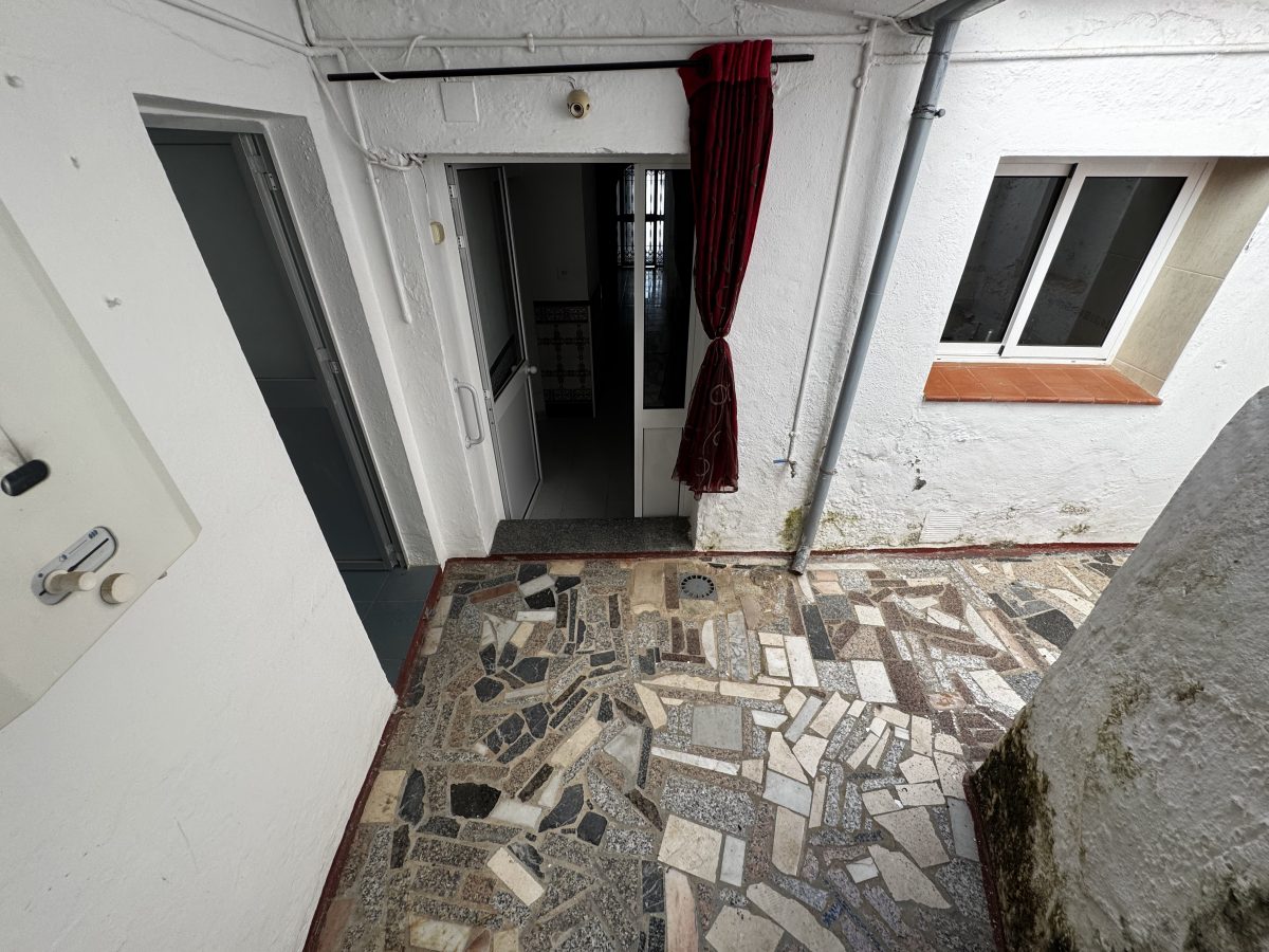 Photo 9 of Property in Olvera