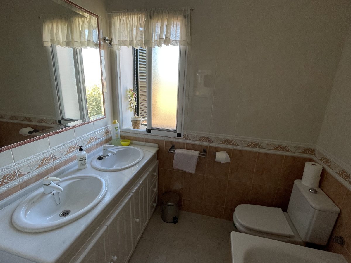 Photo 7 of Property in Olvera