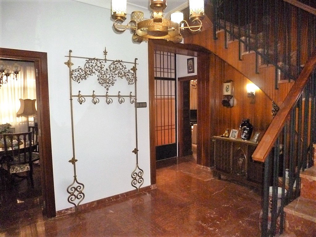 Photo 2 of Property in Olvera
