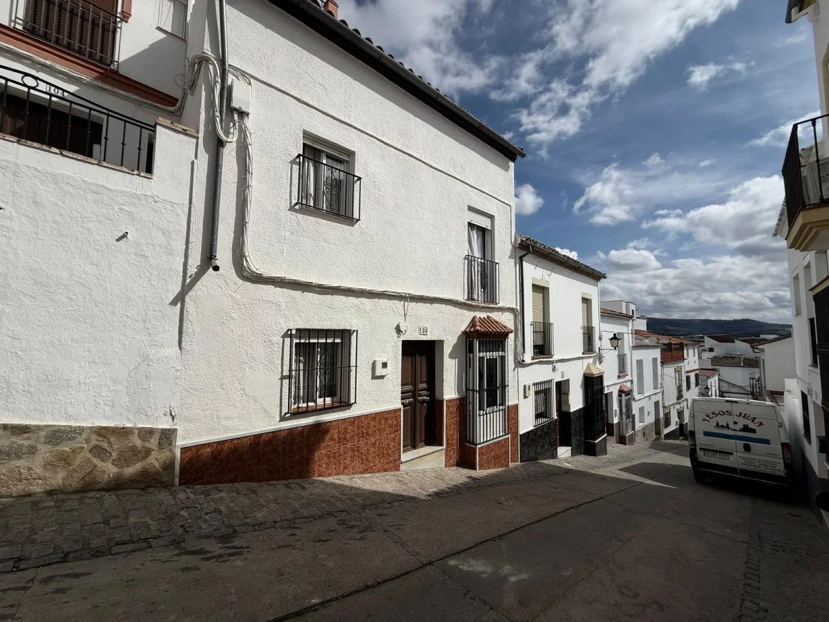 4-bed for sale in Olvera, Provincia de Cádiz, Spain