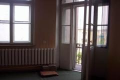3 bedroom apartment, pure investment (£133,000 ) Poland