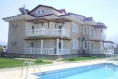 2-3 Bedroomed apartment with shared swimming pool,with a sea view