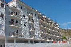2 BED PENTHOUSE APARTMENT WITH SWIMMING POOL