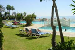 FRONT-LINE BEACH APARTMENT - Fantastic Rental Potential